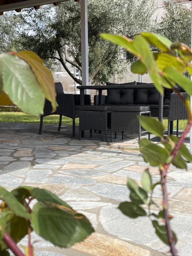 Villa Seaside House Karianí Exterior foto